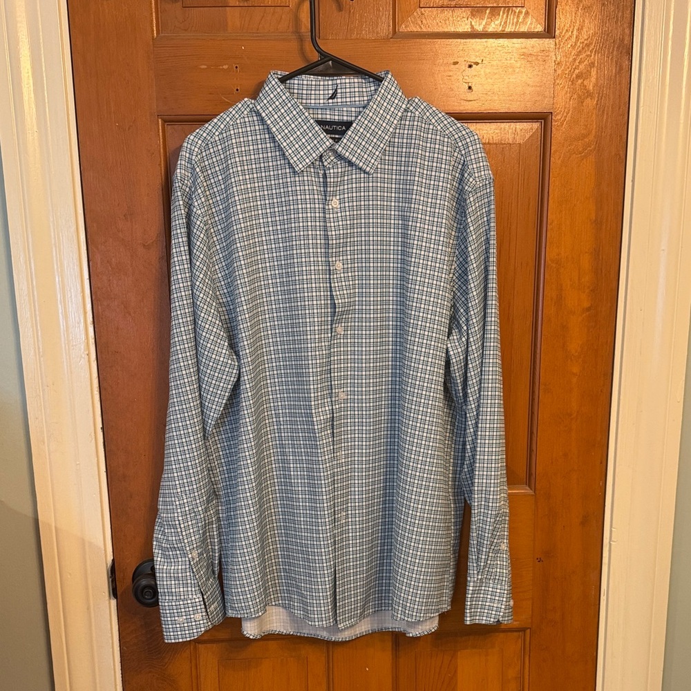 Nautica Men's Blue Plaid Button Down Shirt